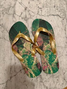 Ritz Carlton Dorado Beach Gold-Strap Green Patterned Women's Flip Flops